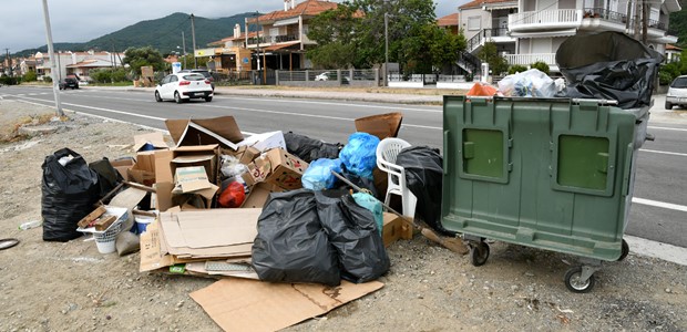 Αγιά: Τσουχτερά πρόστιμα για σκουπίδια στα παράλια